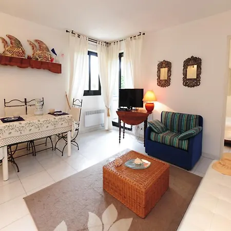 Le Corail Five Stars Holiday House *
