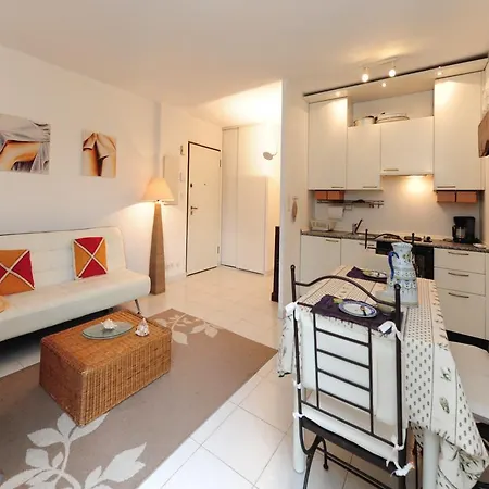 Le Corail Five Stars Holiday House